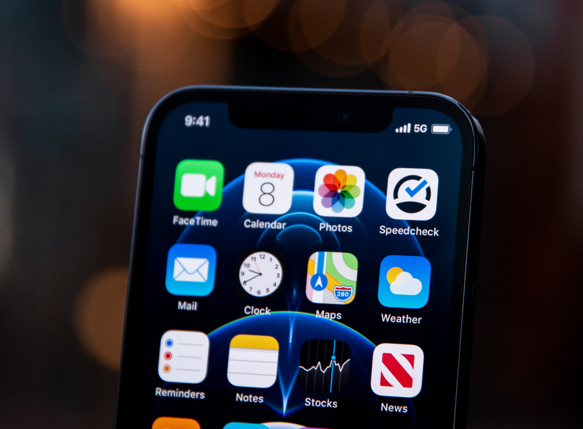 平阳苹果手机维修分享为什么 iPhone 12 在冬季会自动关机 