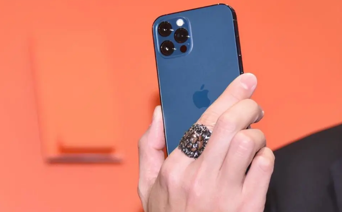 平阳苹果手机维修分享iPhone12系列重启方法教程 